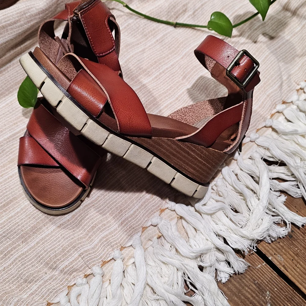 MIA Brown Leather Sandals
